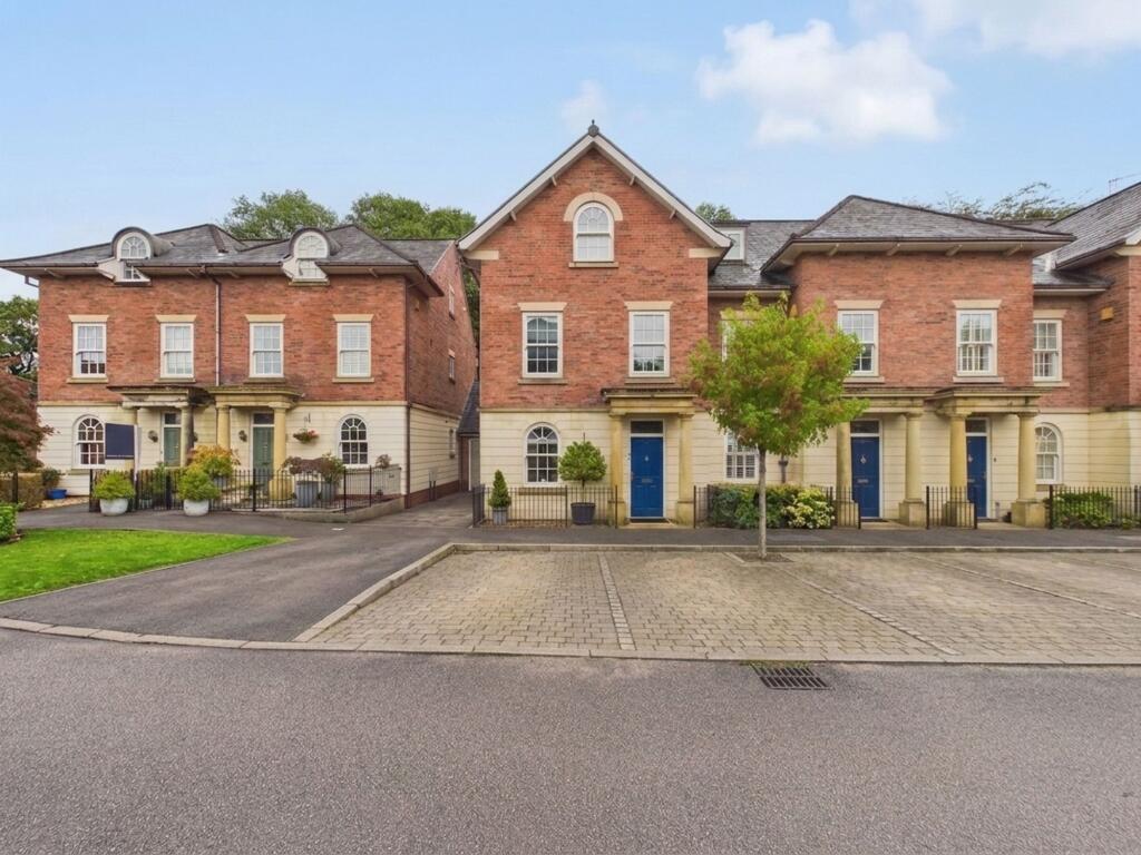 Main image of property: Abbeycroft Close, Tyldesley, M29