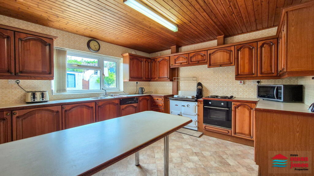 House in Llandudno - View 5