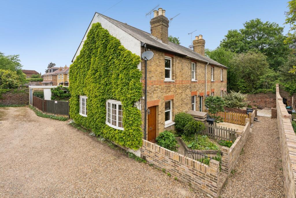 Main image of property: Bangors Road South, Iver, SL0