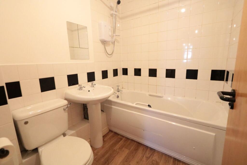 Apartment in Manchester, Greater Manchester - View 4