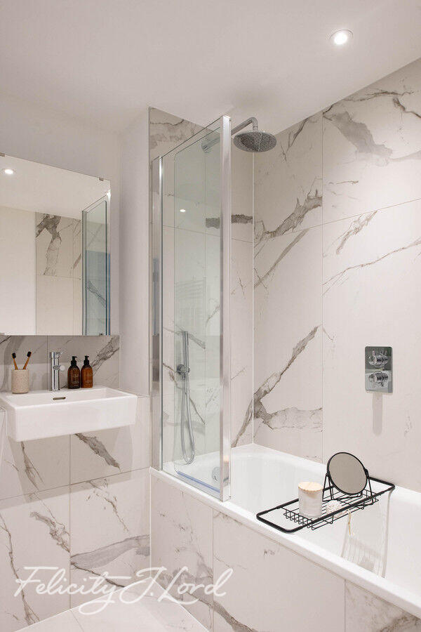 Main image of property: Kennington Lane, London