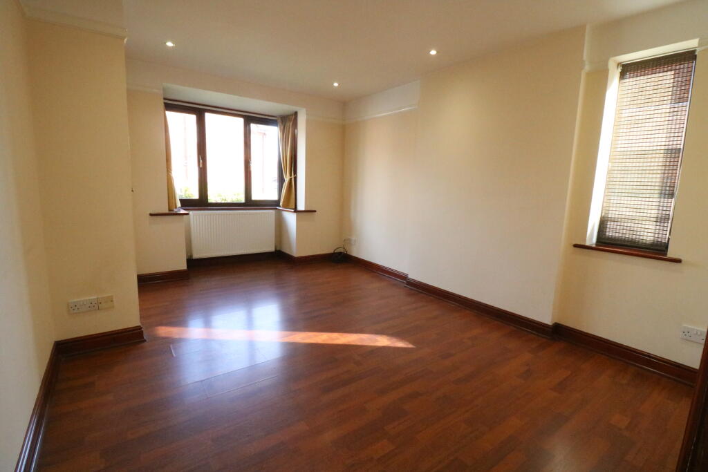2 Massey Close, Epworth, North Lincolnshire, DN9 1TN photo 3
