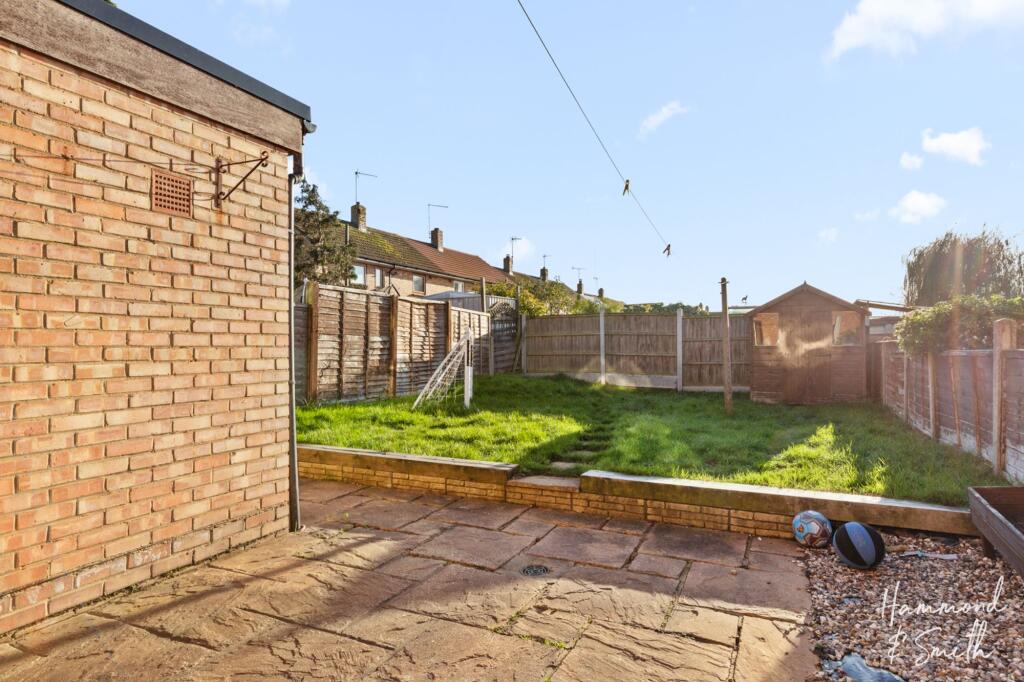 Beamish Close, North Weald, CM16 photo 4