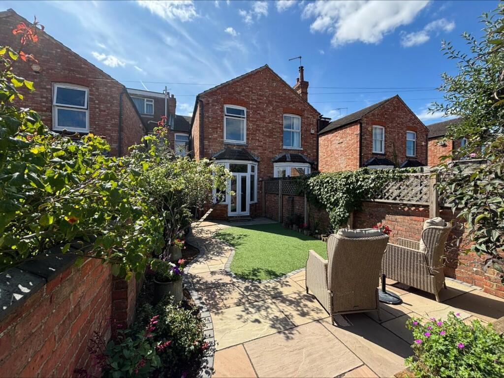 Ashburnham Road, Abington, Northampton NN1 - View 2