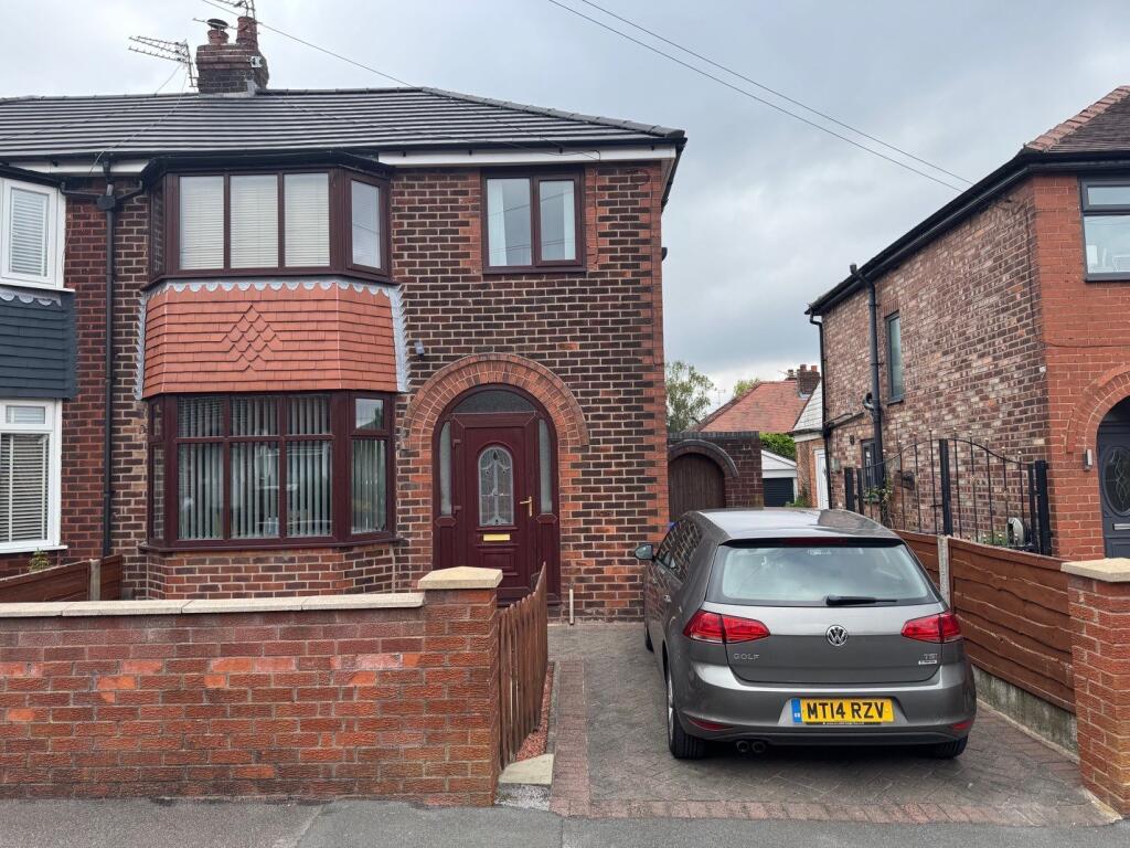 3-bed semi-detached on 19 Vernon Road, £240,000