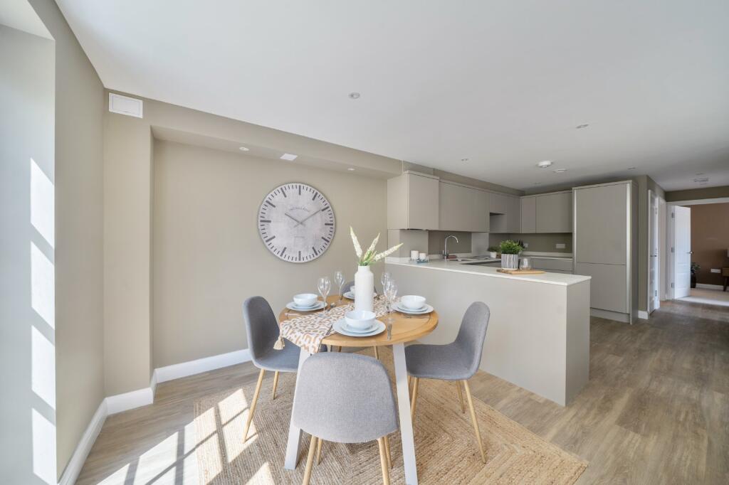 Apartment in Winchester, Northbrook, Bishop's Waltham - View 3