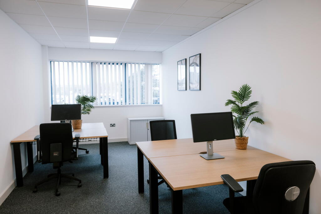 250 sqft office in Burnley