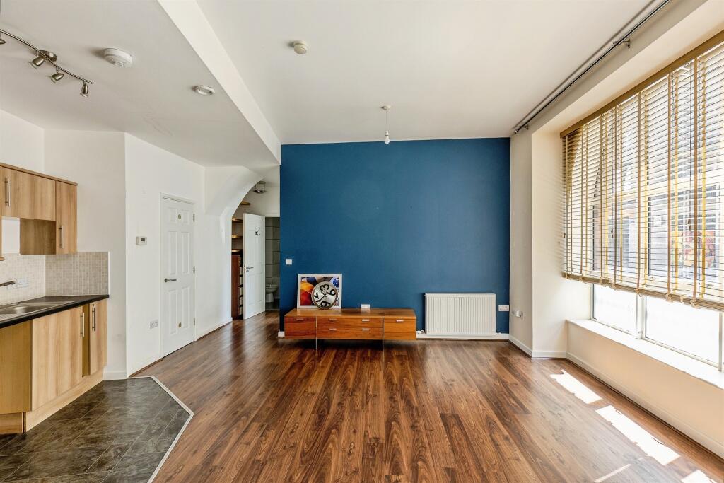 Apartment in Bristol, City of Bristol - View 2