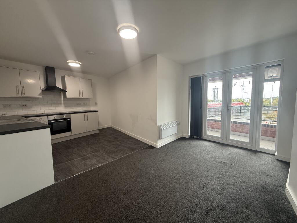 Apartment in Wolverhampton - View 3
