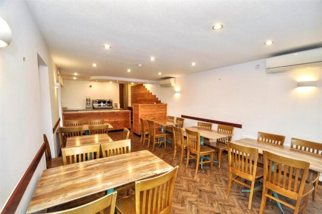 Seating Area (2)