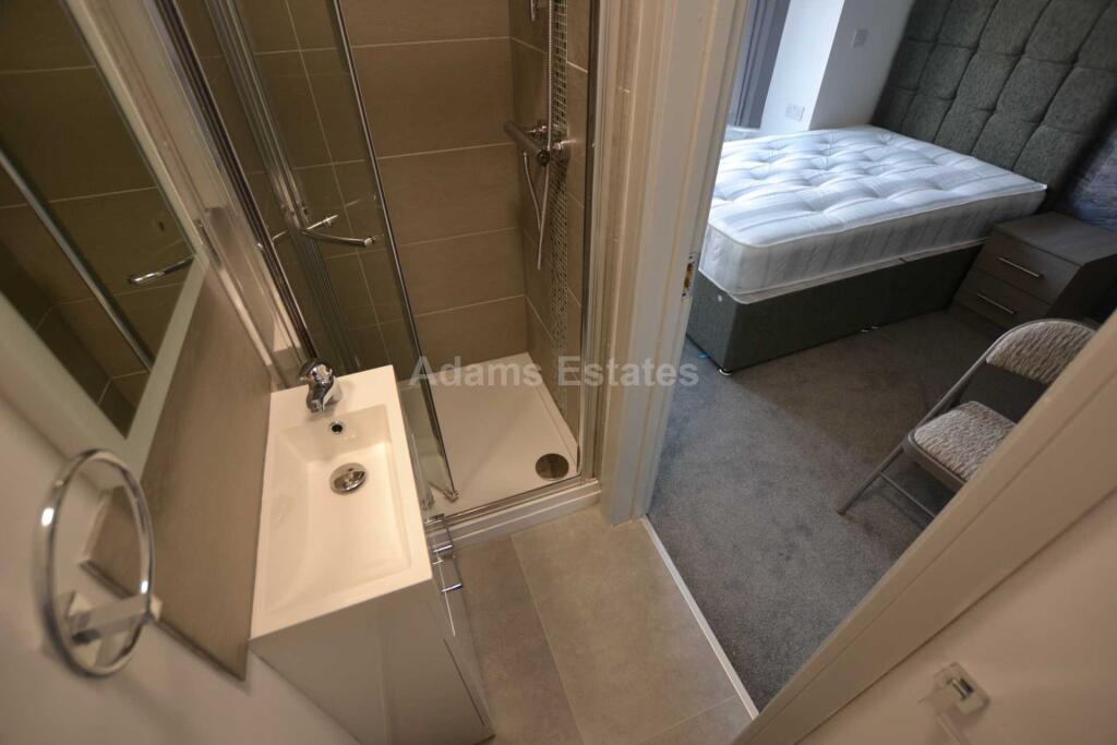 House in Reading - View 3