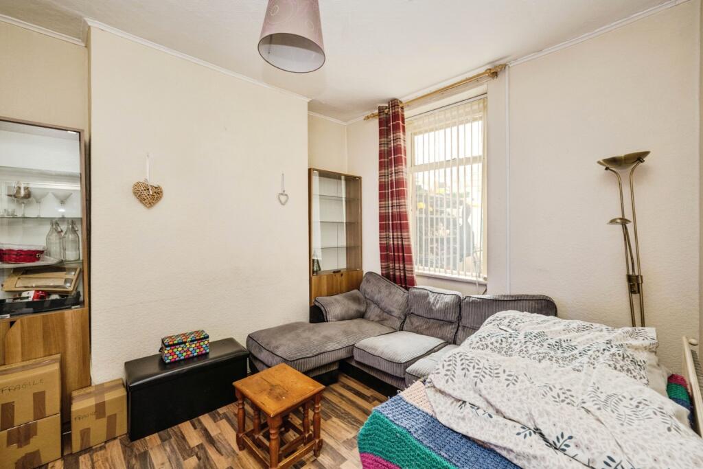 House in Pontarddulais - View 3