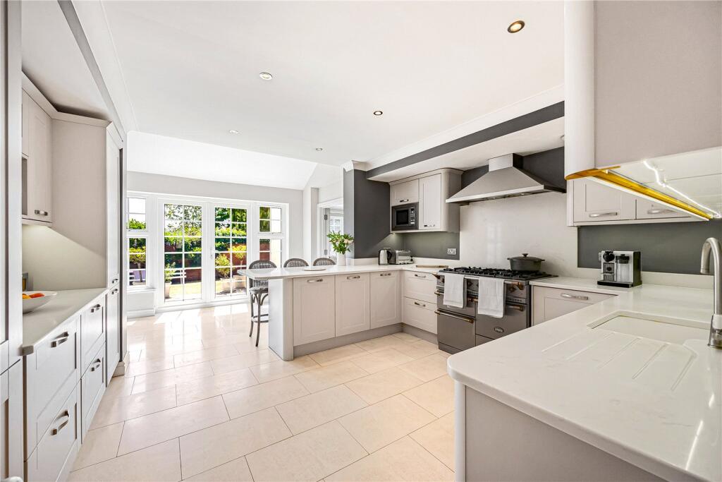 House in Wargrave, Hare Hatch - View 3