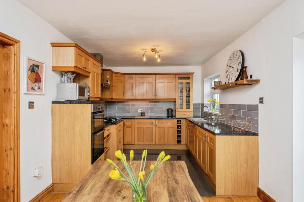 Pen Y Glyn, Bagillt, Flintshire, CH6 photo 4