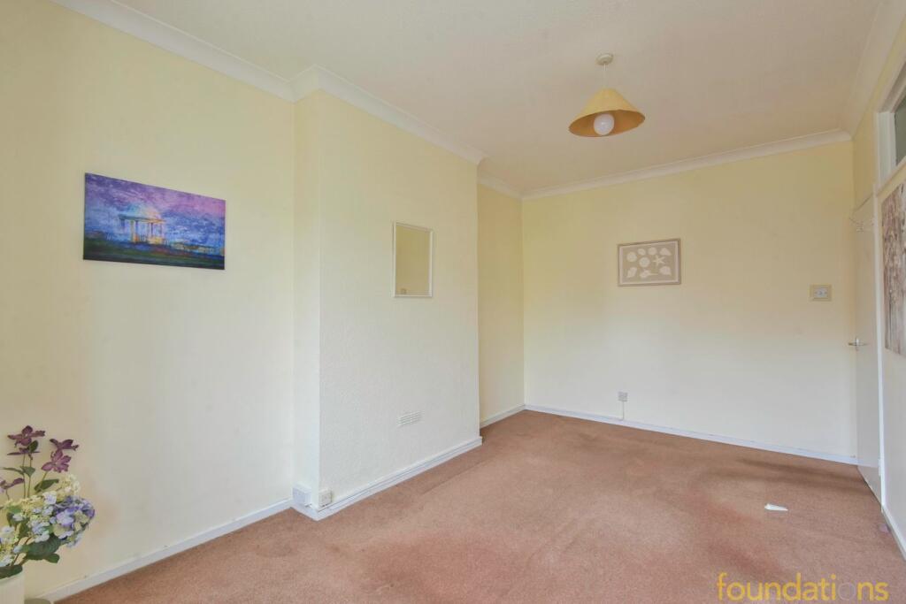 Apartment in Bexhill-on-Sea, Central - View 4