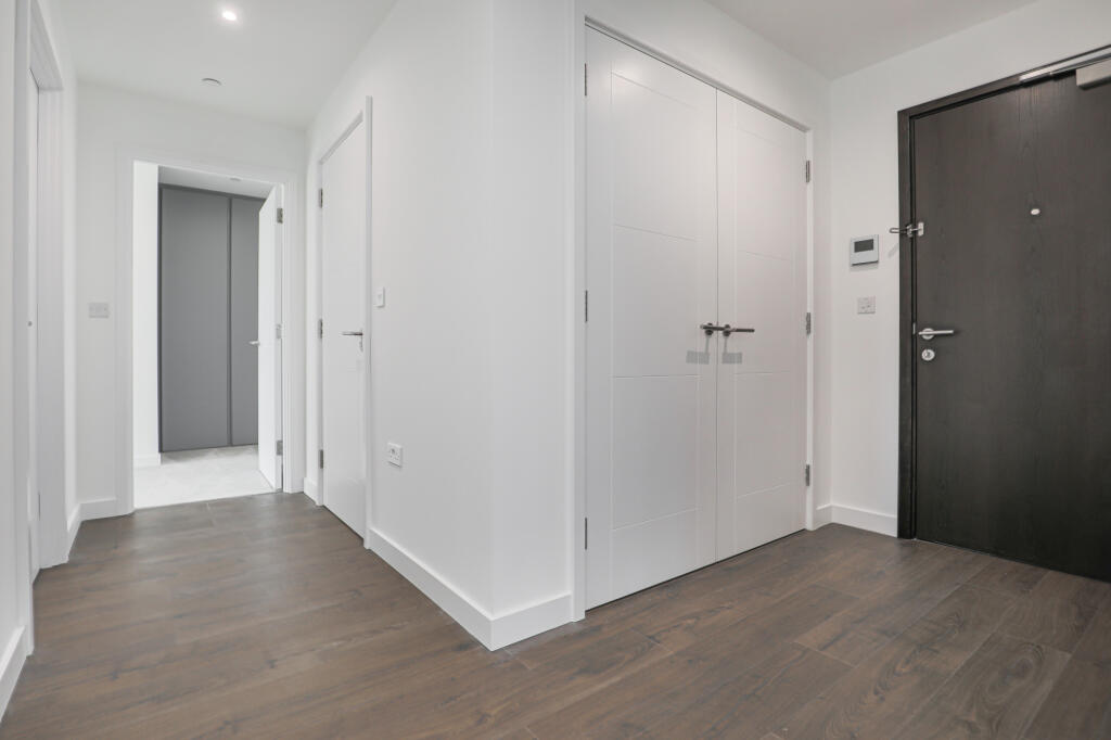 Apartment in London, Manor House, Stoke Newington - View 5
