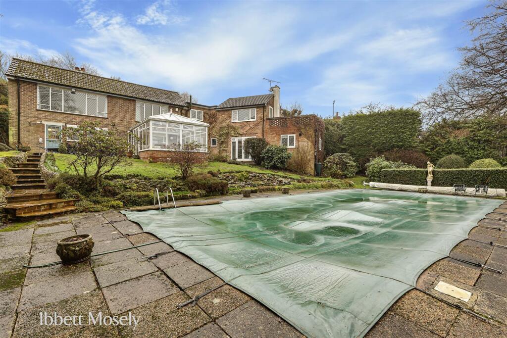 Main image of property: Canons Walk, Brasted Chart