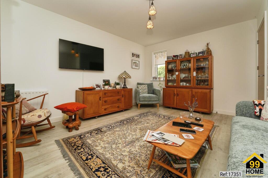 House in Gloucester, The Waterfront, Linden - More