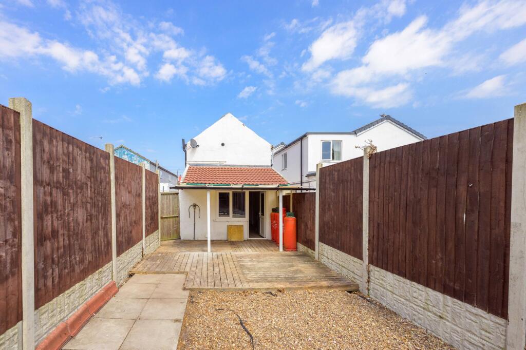 Main image of property: High Street, Hogsthorpe, PE24
