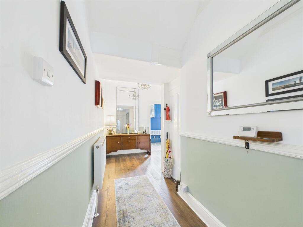 Apartment in Wallasey, New Brighton - View 5