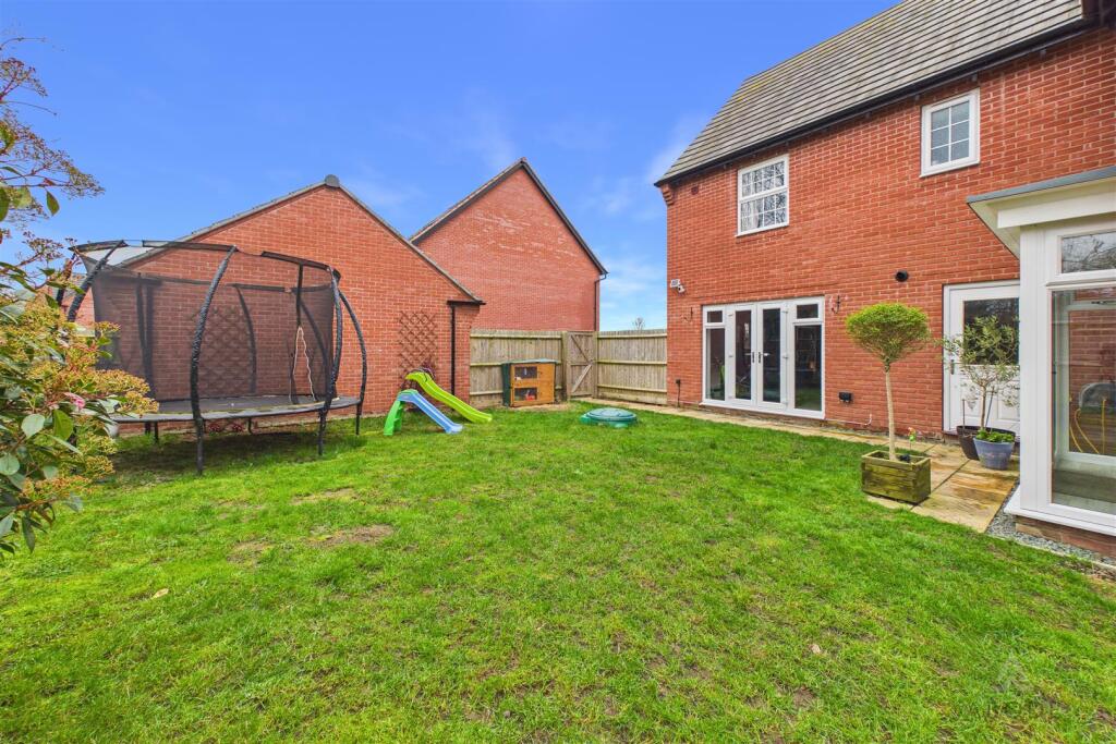 Galloway Road, Drakelow, Burton-On-Trent photo 4