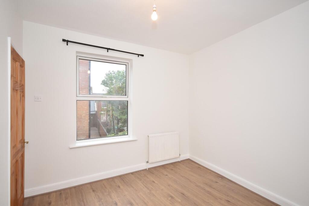 House in Northampton, Phippsville - More