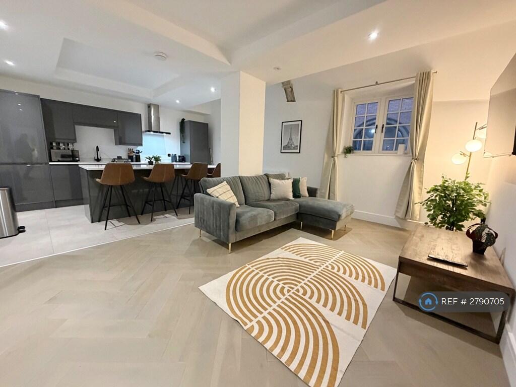 Main image of property: Long Row, Nottingham, NG1