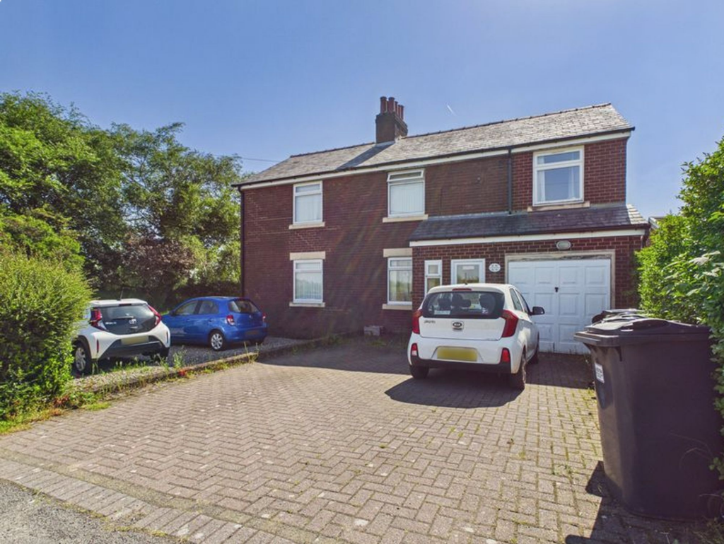 Scarth Hill Lane, Lathom, L40