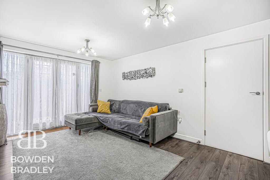 Apartment in London - View 3