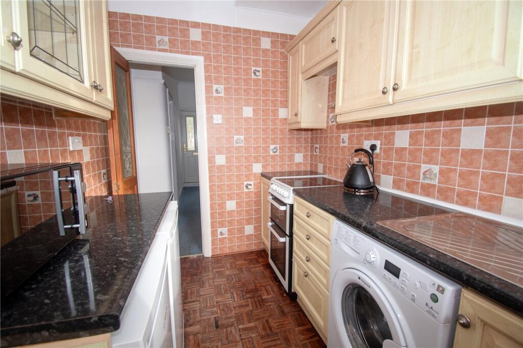 House in Wirral, Higher Bebington - More