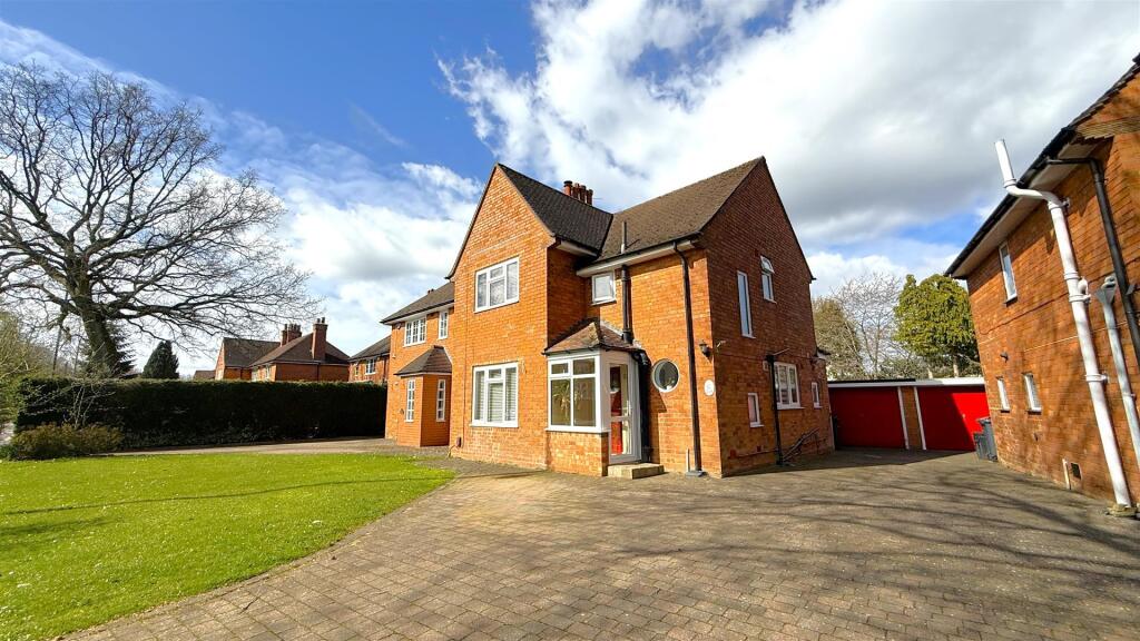 Main image of property: Hole Lane, Bournville, Birmingham