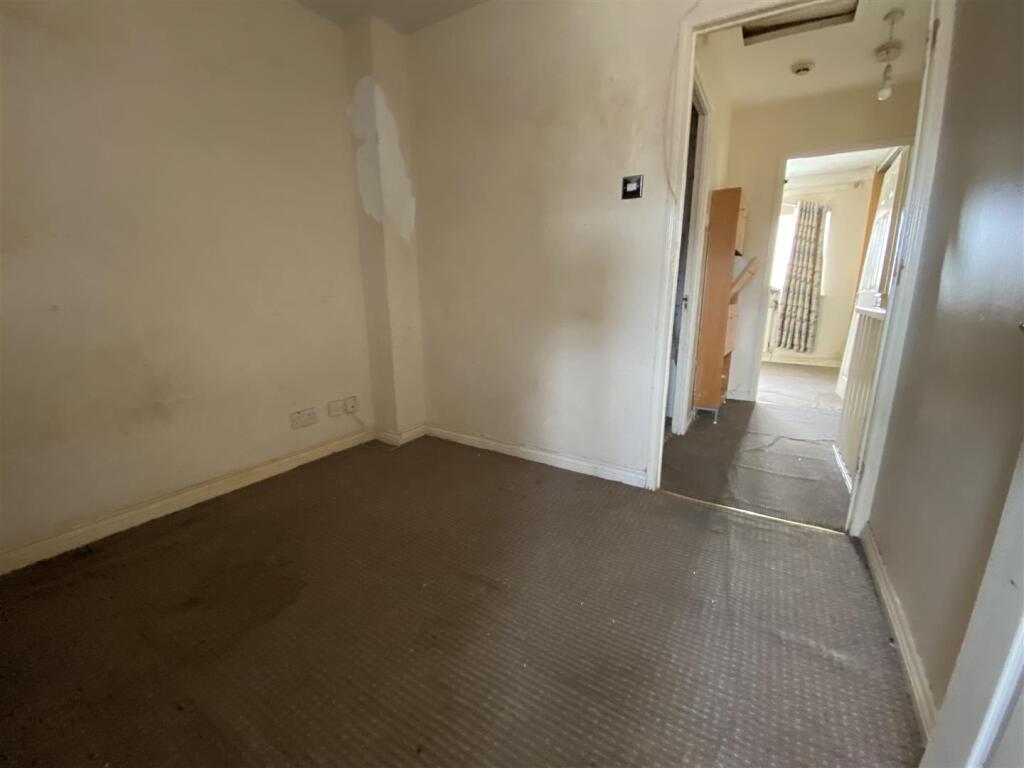 House in London, Great Fleete Estate, Scrattons Farm - View 5