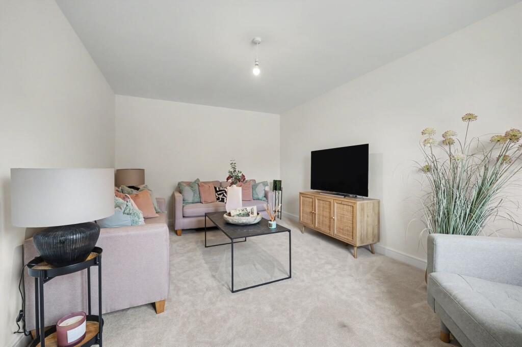 House in Warwick, Westwood Park, Burton Green - View 3