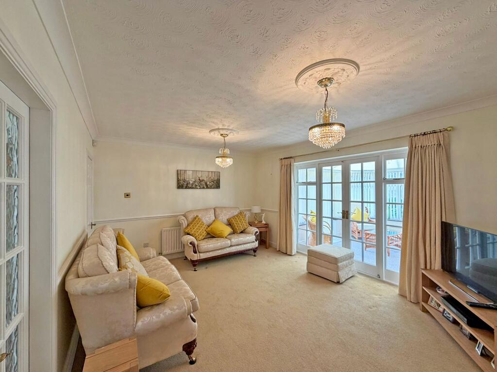 House in Dudley - View 5