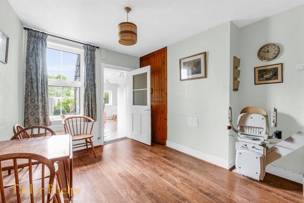 House in Hertford, Sele Farm, Hertingfordbury - More