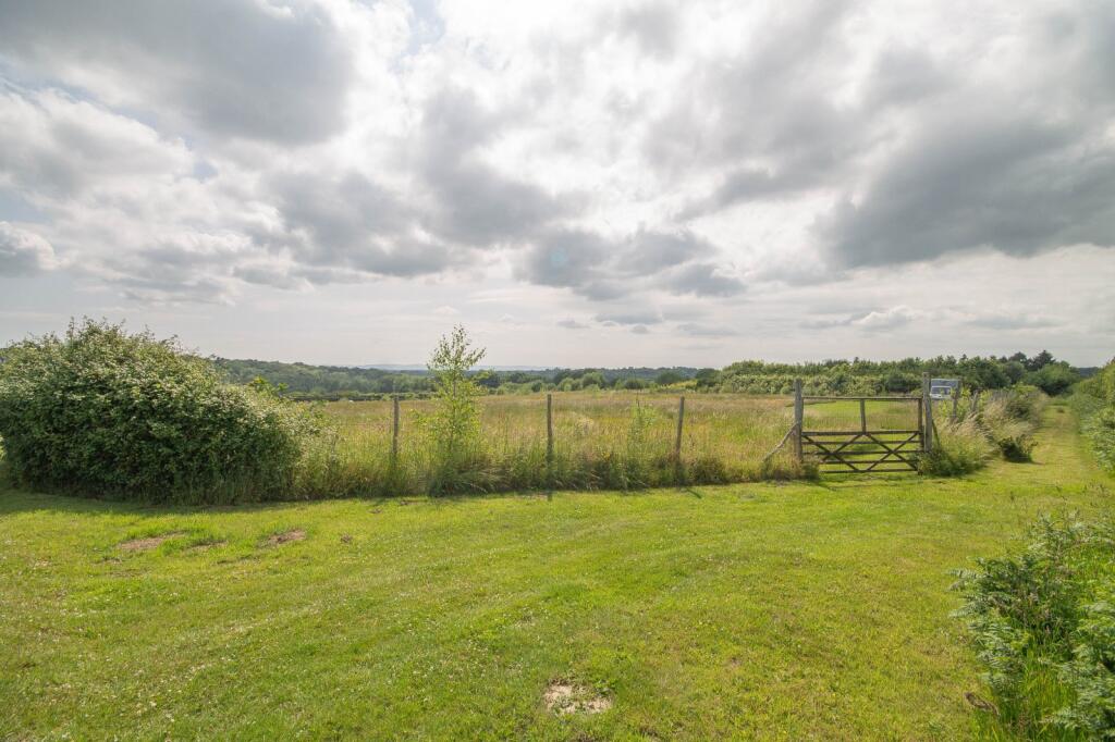 Herons Ghyll, Uckfield - View 4