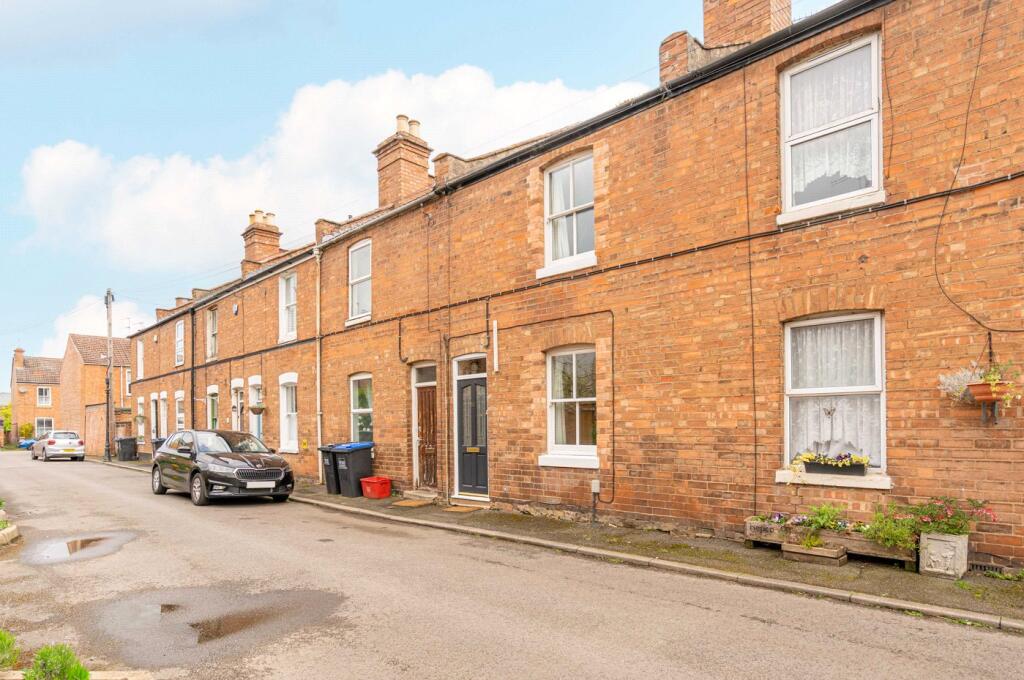 Main image of property: Clapham Square, Leamington Spa, Warwickshire, CV31