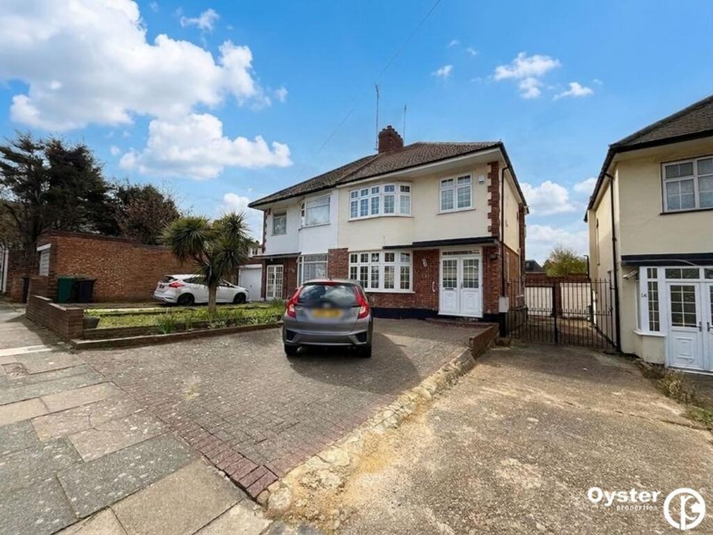 Main image of property: Chadacre Avenue, Ilford, IG5