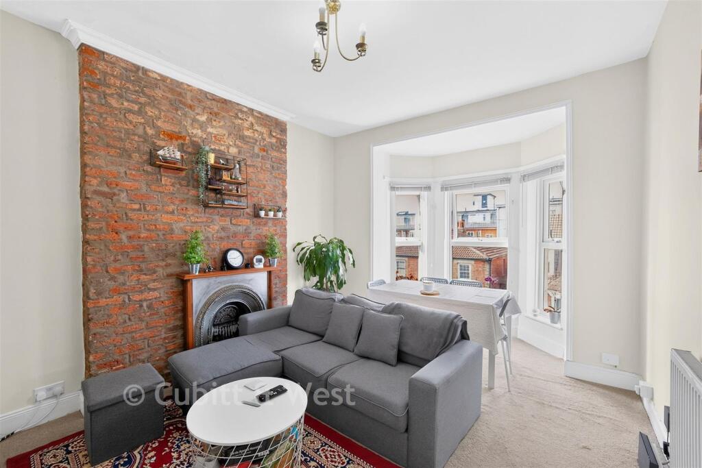 Apartment in Portsmouth, Southsea - View 2