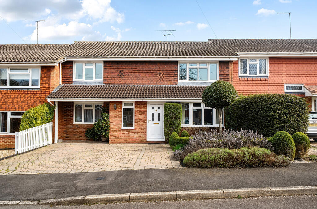 Main image of property: De Lucy Avenue, Alresford, Hampshire, SO24