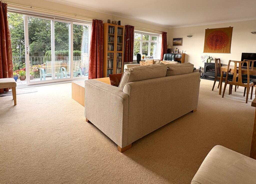 Upper Churston Rise, Seaton, Devon, EX12 photo 4