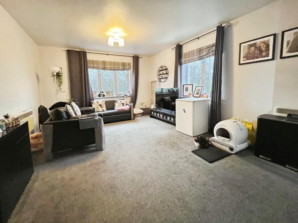 Mayfair Court, Wakefield, West Yorkshire, WF2 photo 3