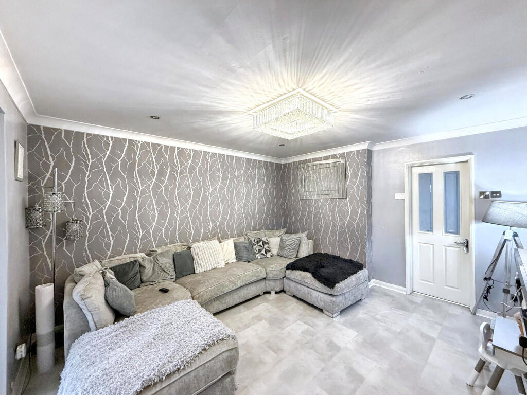 Wordsworth Road, Easington, Peterlee, Durham, SR8 3DP photo 2