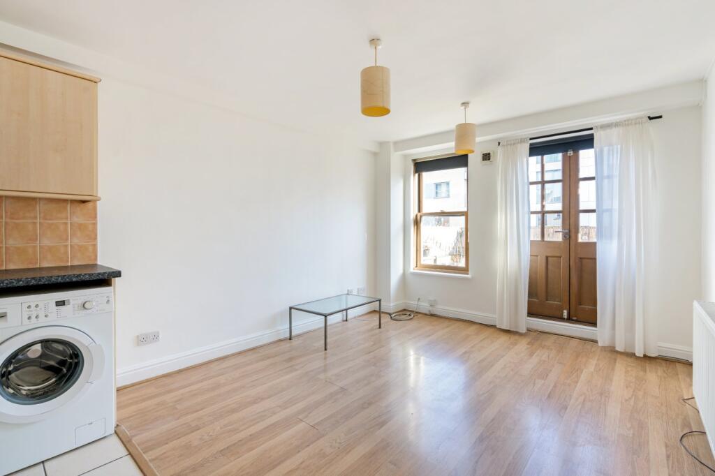 Apartment in London - View 3