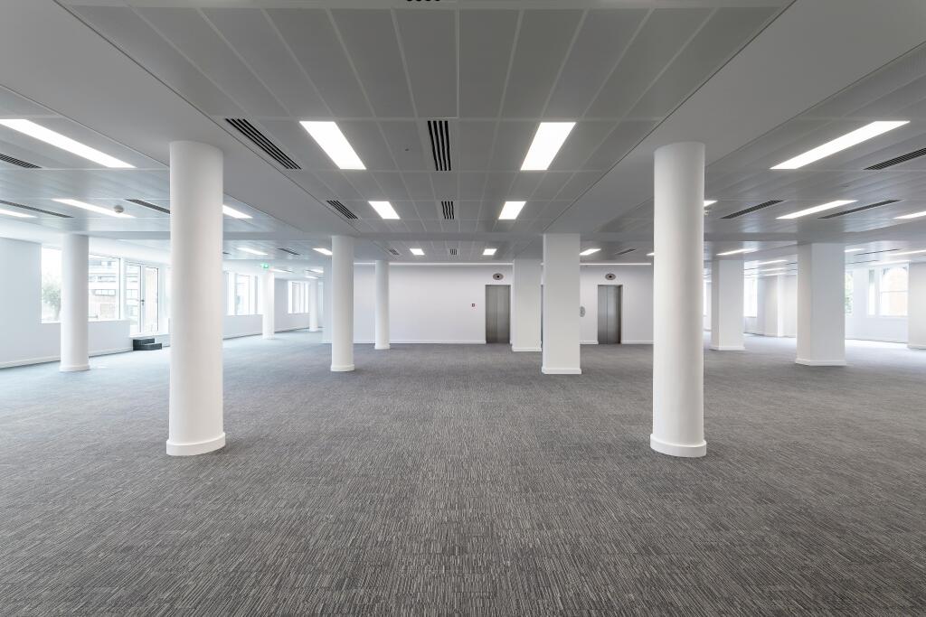 _T3A7435-Edit - 090725_SCD_6_Chesterfields_Gardens_©_Peter Landers Photography - Large - use.jpg