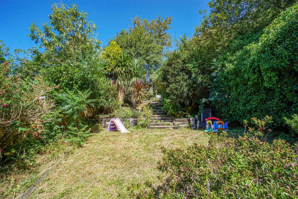 House in St. Leonards-on-Sea, Hollington - View 4
