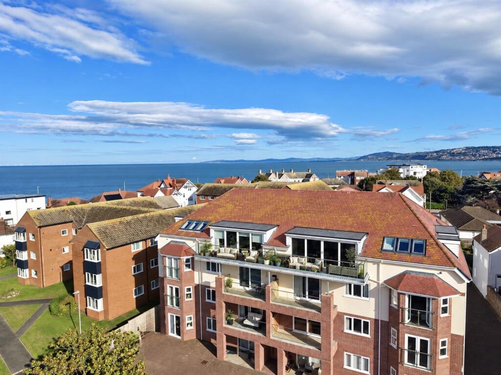 College Avenue, Rhos On Sea photo 2