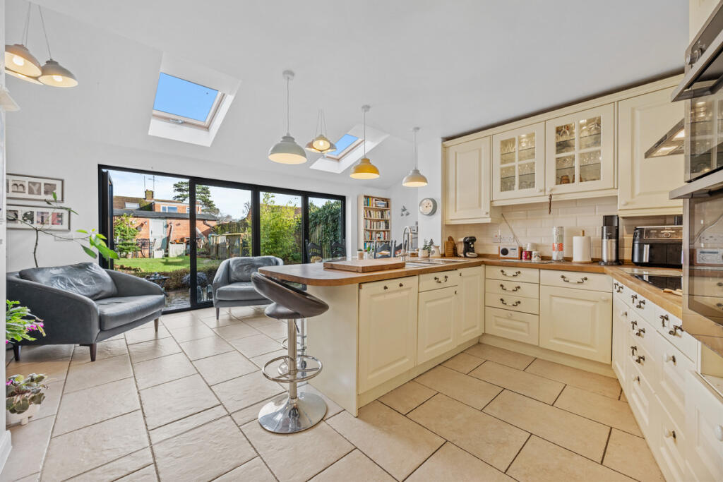 House in Wellingborough, North Northamptonshire - View 3