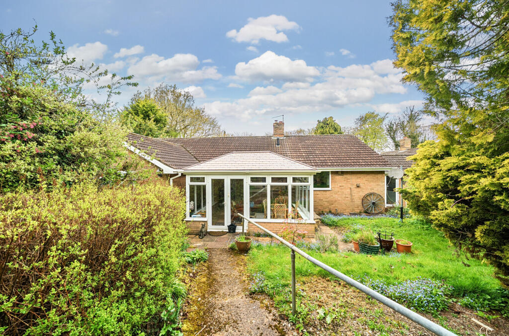 House in East Hampshire, Medstead - View 2