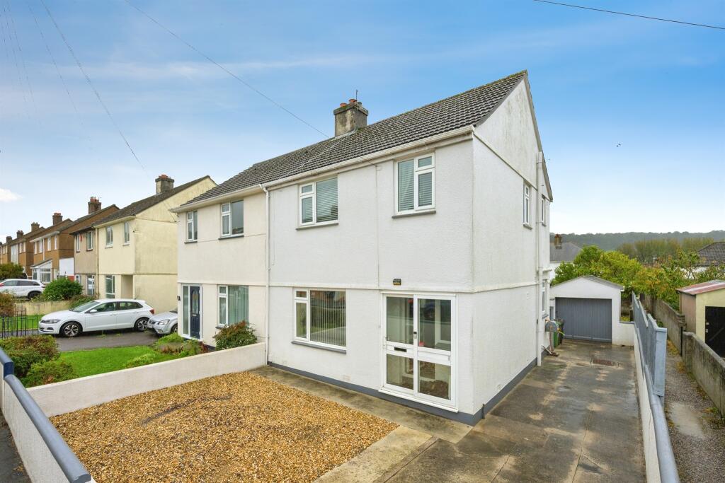 3 Bedroom Semi-Detached in PL7 4NZ